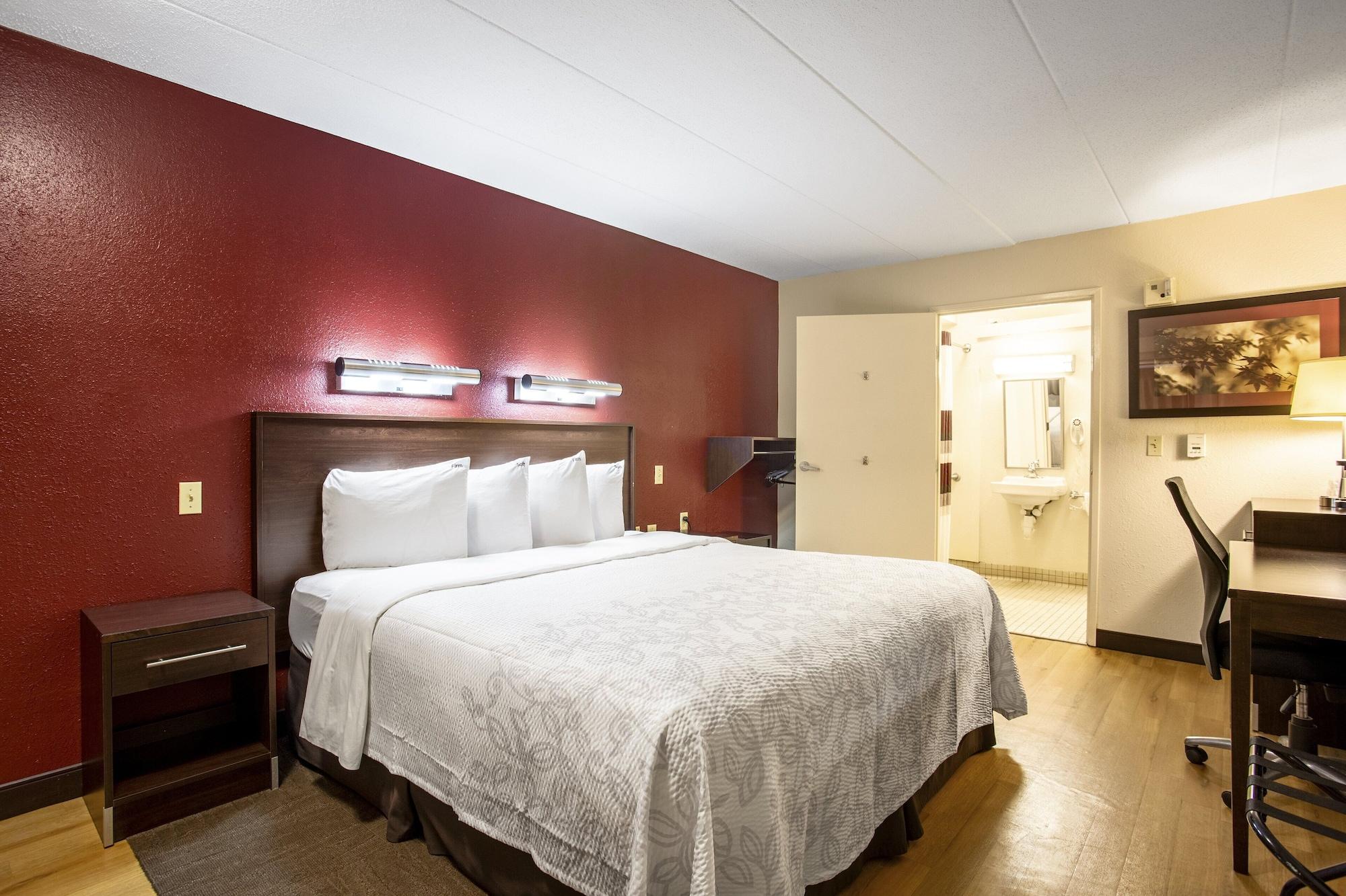 Hotel Red Roof Plus+ Wilmington - Newark