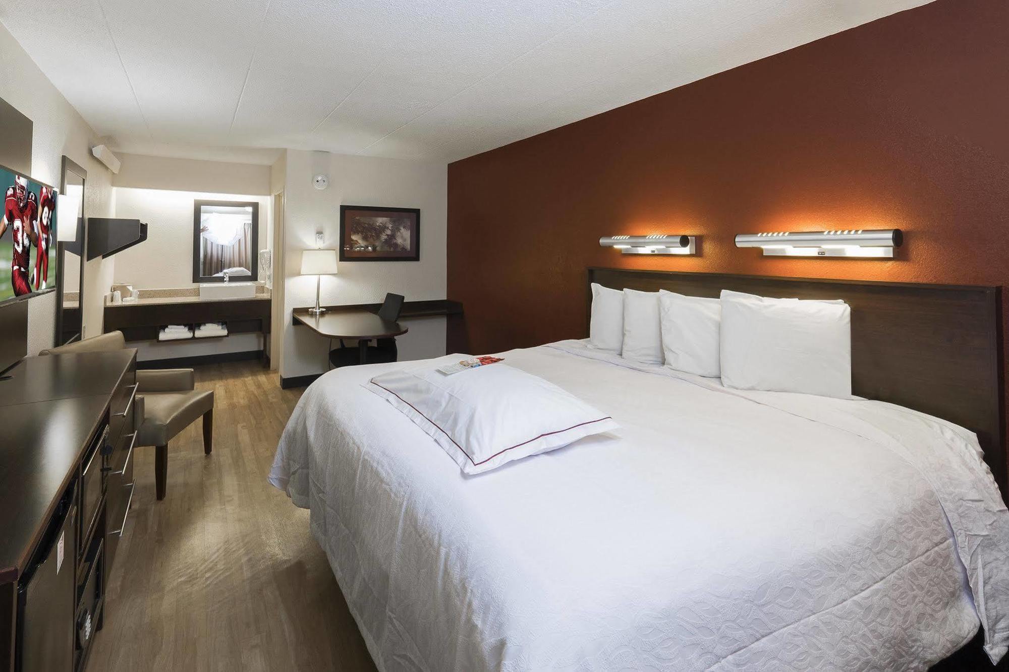 Red Roof Plus+ Wilmington - Newark Hotel Christiana
